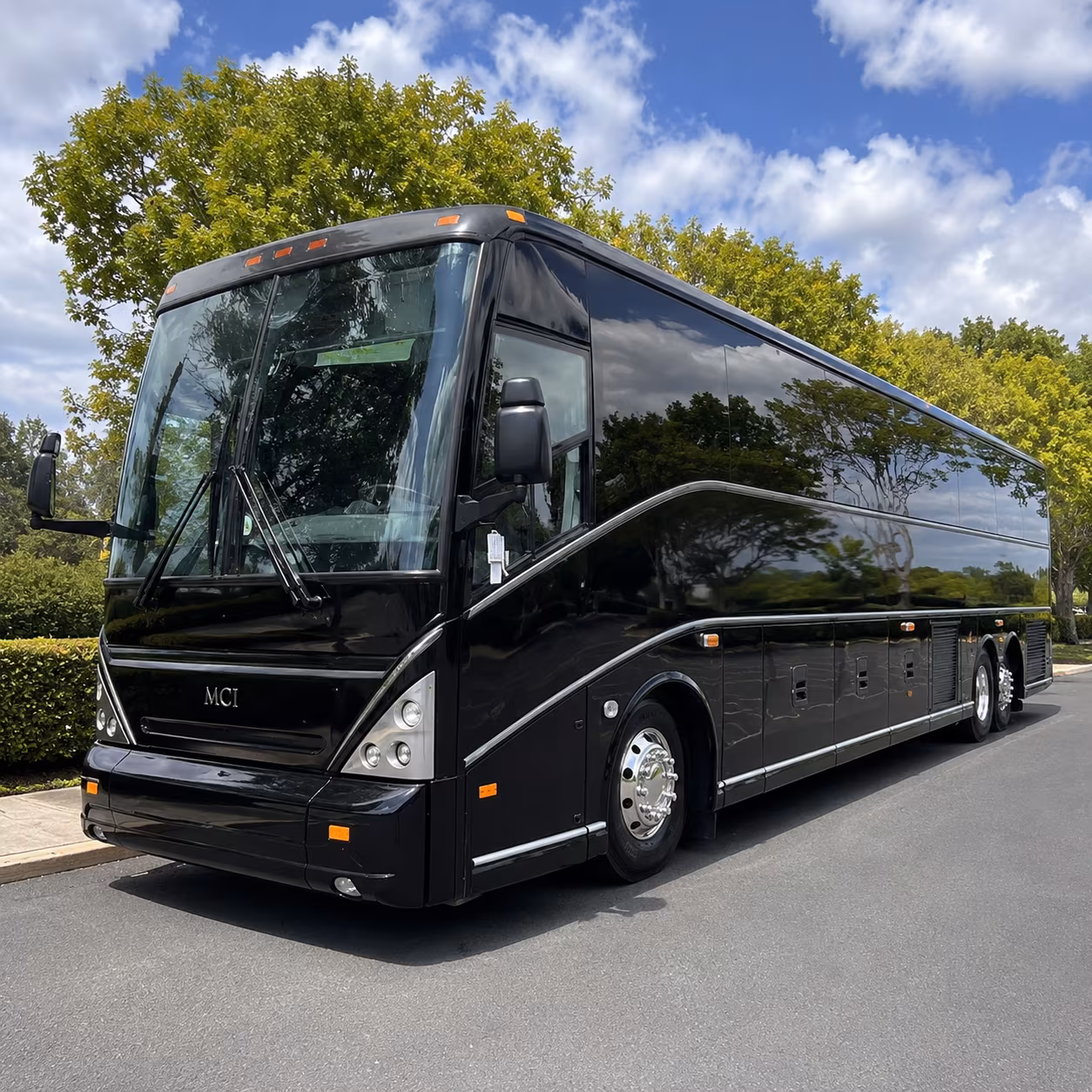 sugarlandcharterbusservices com makes it possible to move your whole group to houston venues